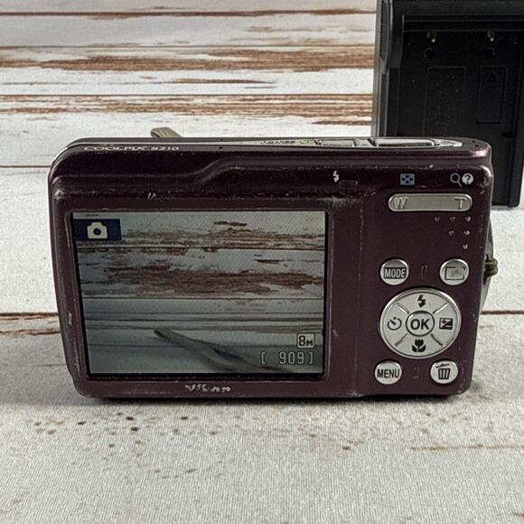 Plum Nikon Coolpix S210 8.0MP Digital Camera W/ Charger Battery Parts Lens Error - Picture 4 of 5